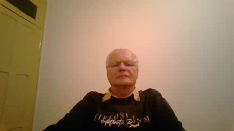 Snapshot of johndesnudado chatting on December 28, 12:04 am johndesnudado online show from December 28, 12:04 am