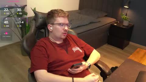 Snapshot of johndor22 chatting on January 19, 7:15 pm Jones online show from January 19, 7:15 pm