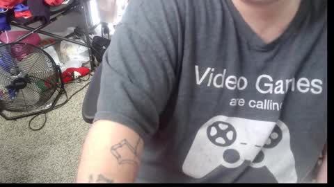 johnfernandez784 online show from February 24, 6:11 pm