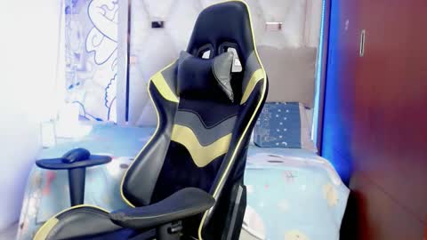 johnny_cagee online show from December 15, 4:19 am