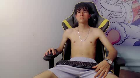 johnny_cagee online show from February 4, 10:10 am