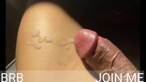 Snapshot of johnnyfun_xxx chatting on December 3, 3:26 am Johnnystrongarms                 online show from December 3, 3:26 am
