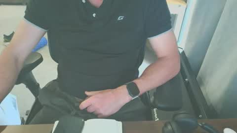 Snapshot of johnprivate494 chatting on October 6, 12:17 am johnprivate494 online show from October 6, 12:17 am