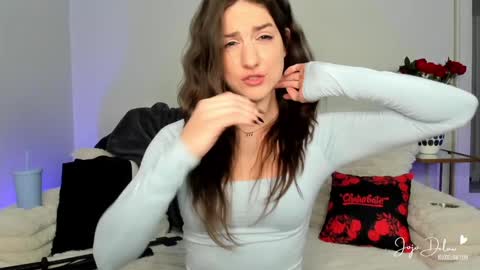 Snapshot of jojodelow chatting on February 1, 4:14 am    online show from February 1, 4:14 am