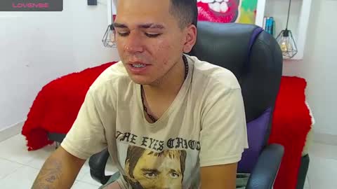 Snapshot of jokerbrad_1 chatting on September 28, 7:23 pm jokerbrad_1 online show from September 28, 7:23 pm