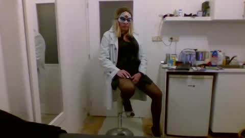 Silvania online show from December 14, 12:50 am