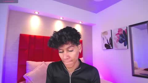 Jonas  online show from March 29, 5:09 am