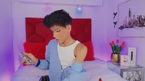 Jonas  online show from September 28, 2:04 pm