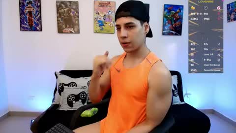 Instagram jonathanfit14 online show from May 26, 10:05 pm
