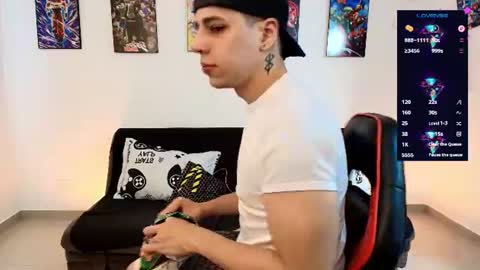 Instagram jonathanfit14 online show from June 27, 9:21 pm