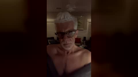 jonathanmandm online show from May 17, 4:00 am