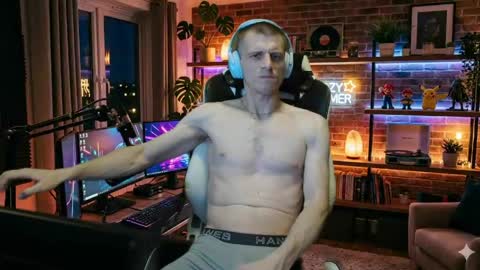 jonathanthiccoc online show from April 16, 1:49 am