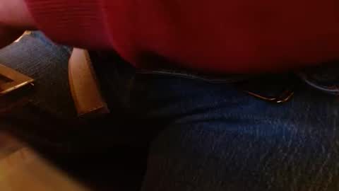 joncpics online show from November 22, 2:10 am