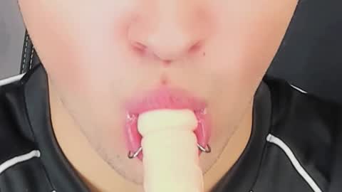 Jonny online show from November 12, 10:28 am