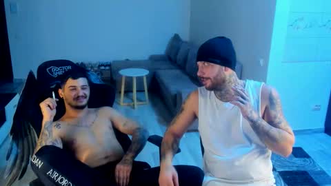 jonnyporn1 online show from November 20, 9:45 pm