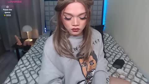 jonnywally123 online show from March 8, 4:00 pm