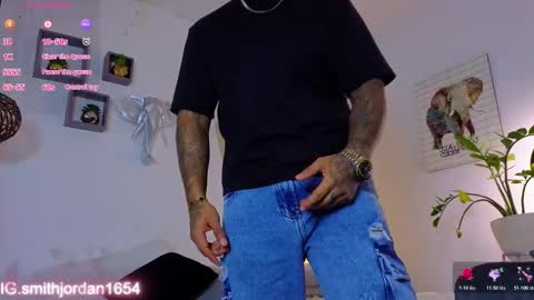 Jordan Smith online show from November 17, 8:11 pm