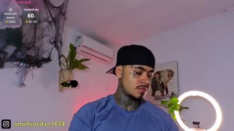 Jordan Smith online show from November 4, 10:33 pm