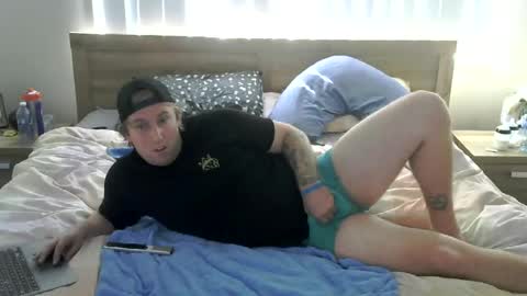 jorddiickzilla online show from July 6, 4:42 am