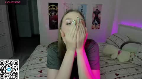 Mila online show from May 8, 3:45 am