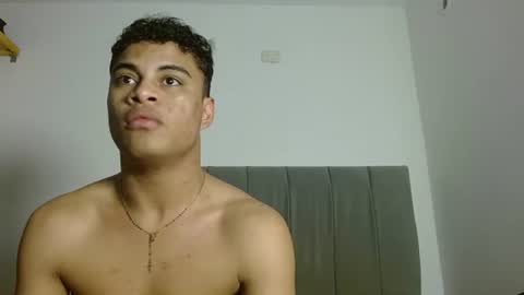 JOSE AND DANIEL online show from July 12, 8:06 am