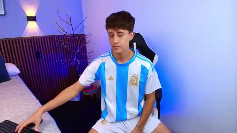 Joselo online show from January 1, 11:18 pm