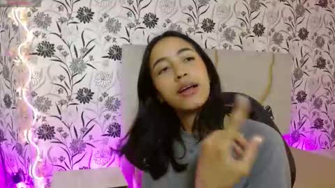 Joselyn  online show from March 26, 12:54 pm