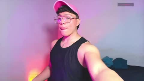 JOSEPH BROWN online show from April 11, 11:09 pm