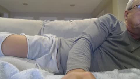 josephgr2021 online show from December 23, 1:18 am