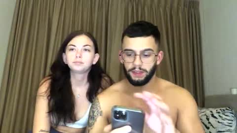 josh_xo online show from November 14, 6:54 pm