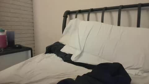 kizzleJay online show from April 28, 6:40 am