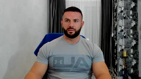 joshuamuscle69 online show from April 13, 4:22 pm