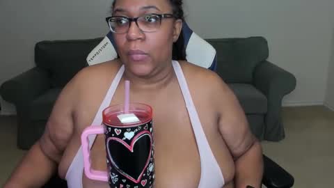 Josie Kiss online show from January 30, 1:53 pm