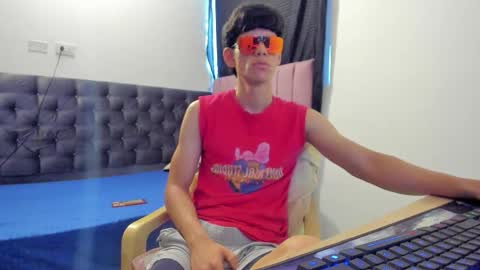 josy online show from March 14, 8:57 pm