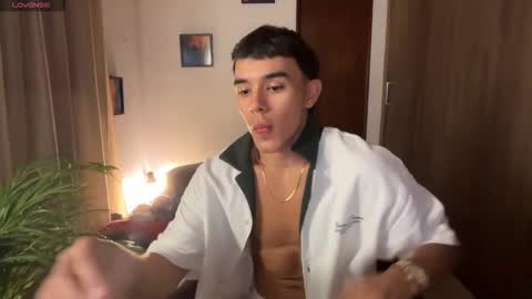 Im Jouliano online show from March 15, 11:30 pm