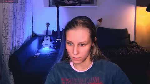 joy_keys online show from December 3, 4:44 pm