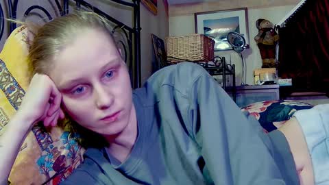 joy_keys online show from January 25, 6:24 pm