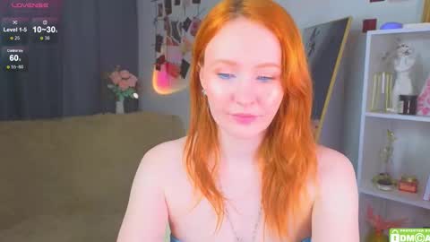 Snapshot of joyce_jones chatting on October 13, 7:38 pm joyce_jones online show from October 13, 7:38 pm