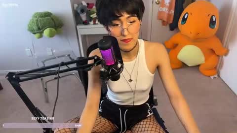 Jackie Joy online show from December 15, 5:09 pm