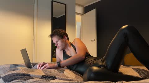 JoyBoy online show from December 28, 10:47 am