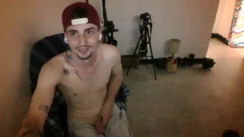 juan235665 online show from April 19, 6:10 pm