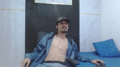 JUAN JOSE online show from January 7, 4:50 am