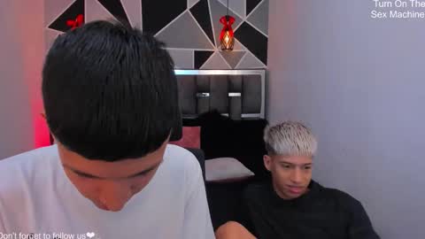 JuanSteven online show from April 16, 2:44 am