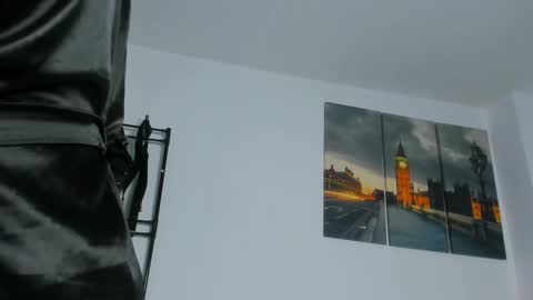 Juan Esteban online show from October 25, 2:45 am