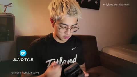 . online show from March 2, 3:55 am