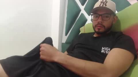 juanfe_style online show from October 18, 2:32 pm