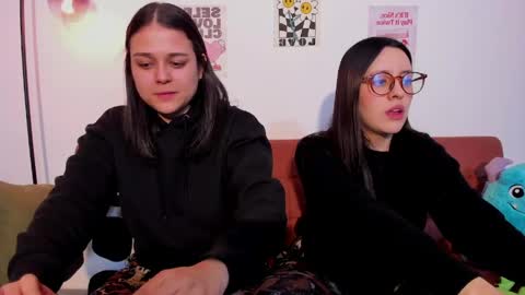 juanitaaa_ online show from June 1, 4:25 am
