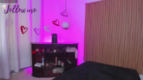 Juanita online show from February 18, 12:28 pm