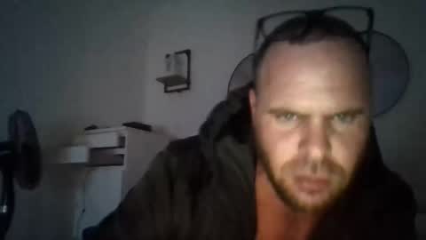 Snapshot of jugi409239 chatting on October 1, 2:43 am jugi409239 online show from October 1, 2:43 am