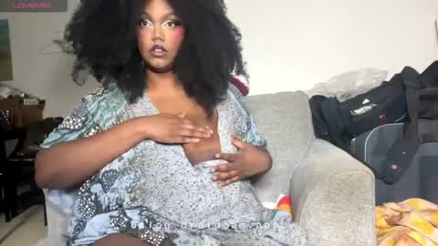 juicy_janet online show from May 1, 7:30 pm